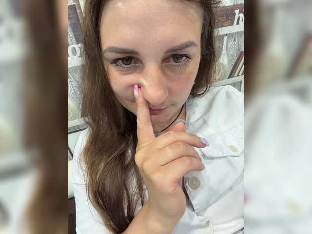 CreamRaspberrya