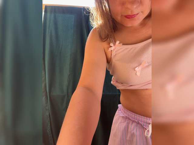 CreamRaspberrya