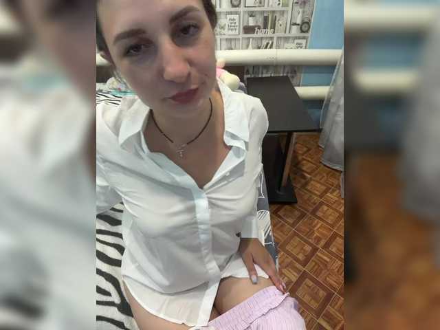 CreamRaspberrya live cam on BongaCams