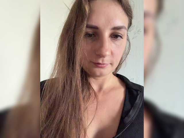 CreamRaspberrya live cam on BongaCams