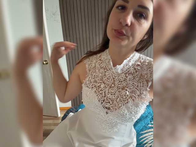 CreamRaspberrya live cam on BongaCams