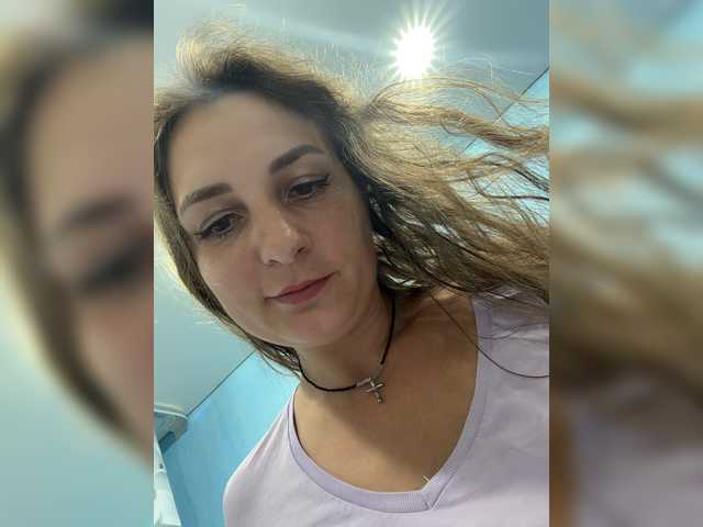 CreamRaspberrya live webcam show