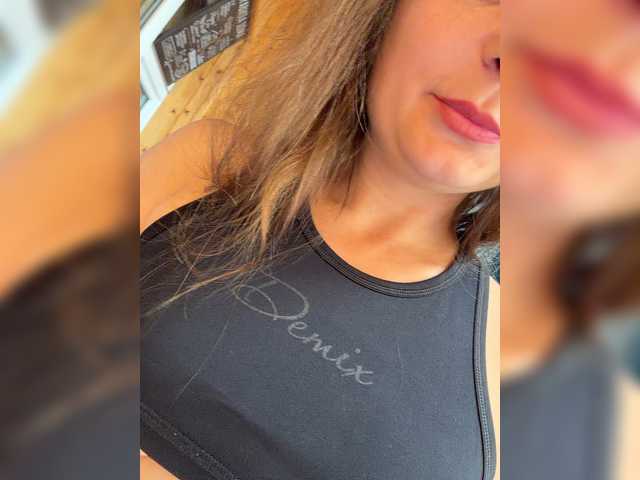 CreamRaspberrya live cam on BongaCams