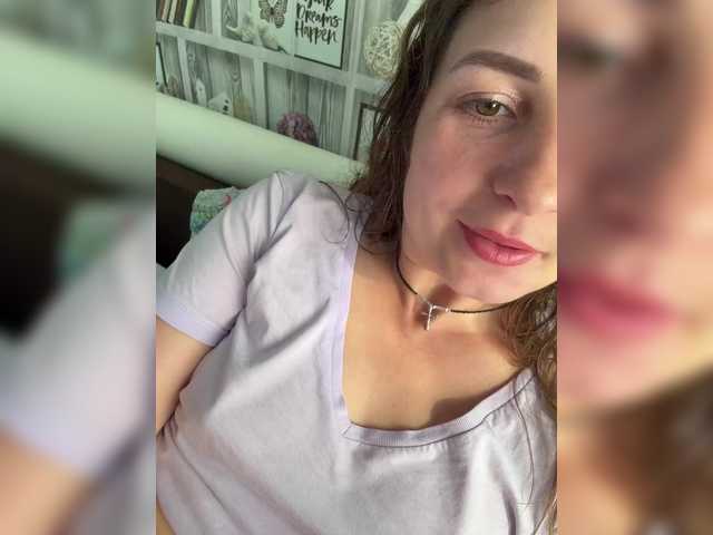 CreamRaspberrya live cam on BongaCams