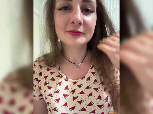 CreamRaspberrya