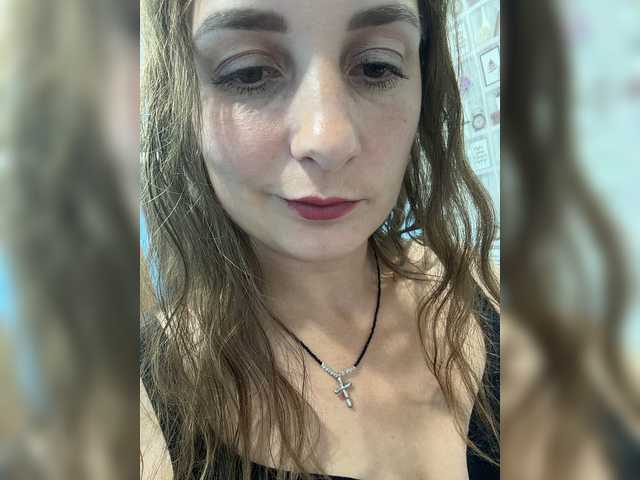 CreamRaspberrya live cam on BongaCams