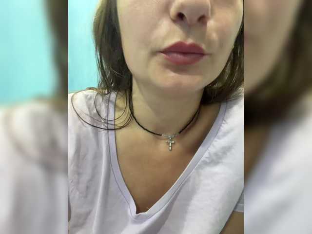 CreamRaspberrya live webcam show
