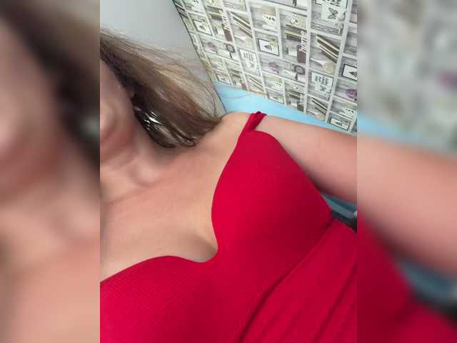 CreamRaspberrya live cam on BongaCams