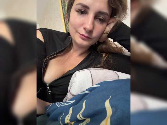 CreamRaspberrya