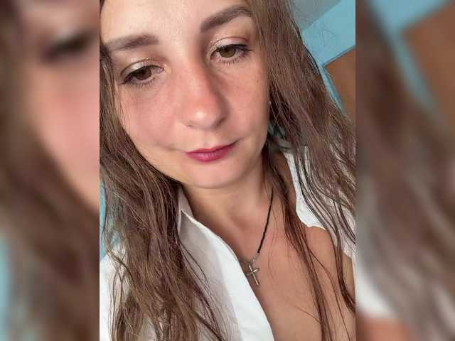 CreamRaspberrya live webcam show