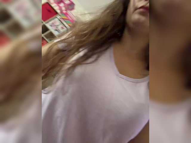 CreamRaspberrya live cam on BongaCams