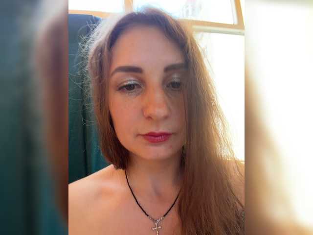 CreamRaspberrya live cam on BongaCams
