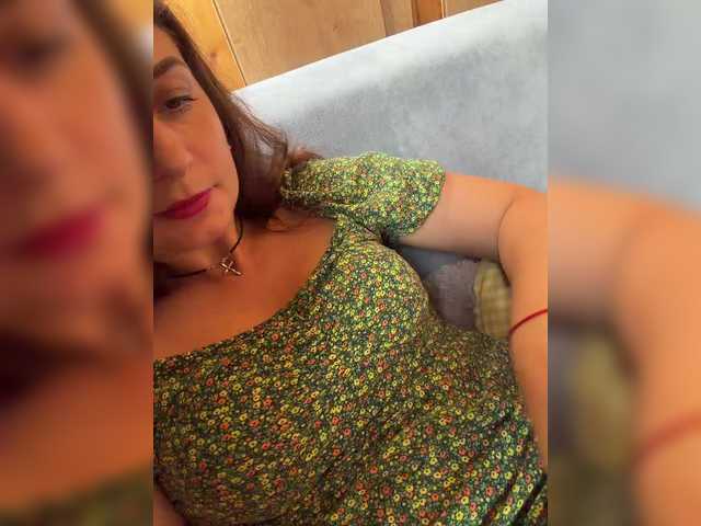 CreamRaspberrya live cam on BongaCams