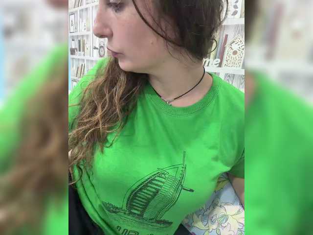 CreamRaspberrya live cam on BongaCams
