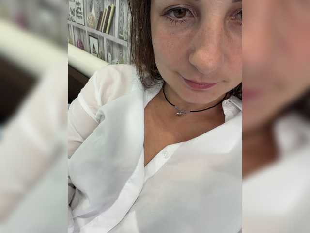 CreamRaspberrya прямой эфир на BongaCams