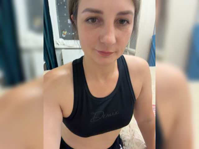CreamRaspberrya