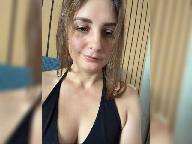 CreamRaspberrya live cam on BongaCams