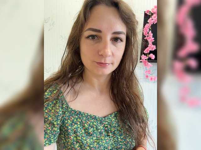 CreamRaspberrya live cam on BongaCams
