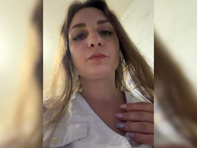 CreamRaspberrya