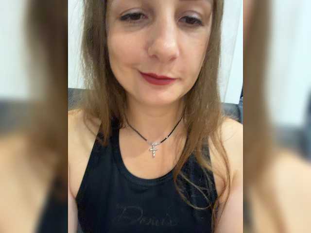 CreamRaspberrya live cam on BongaCams