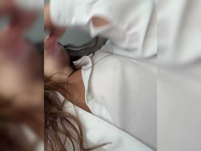 CreamRaspberrya Live-Cam auf BongaCams