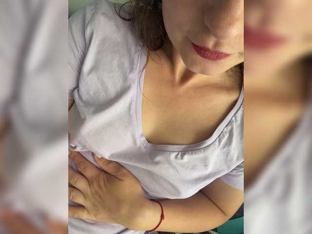 CreamRaspberrya live cam on BongaCams