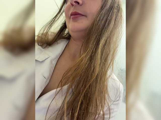 CreamRaspberrya live cam on BongaCams