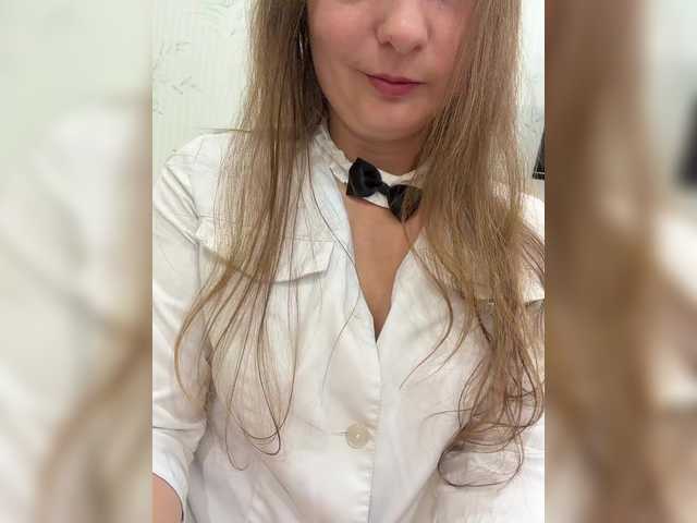 CreamRaspberrya live cam on BongaCams