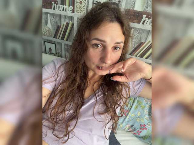 CreamRaspberrya