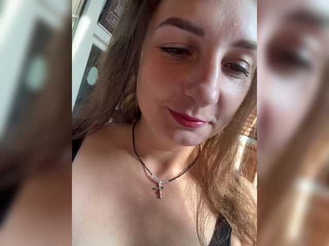 CreamRaspberrya live cam on BongaCams