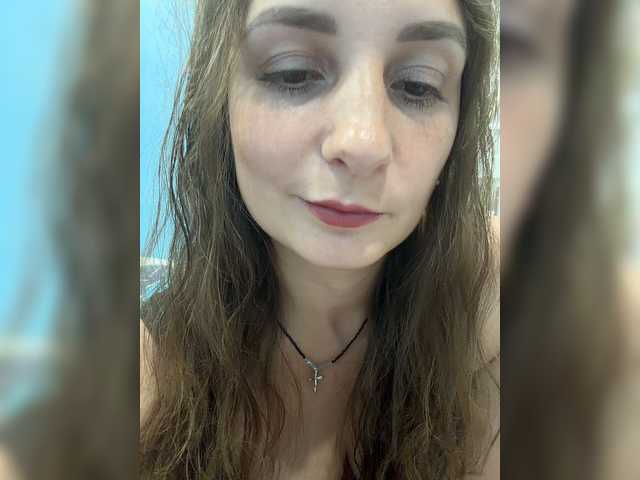 CreamRaspberrya live cam on BongaCams