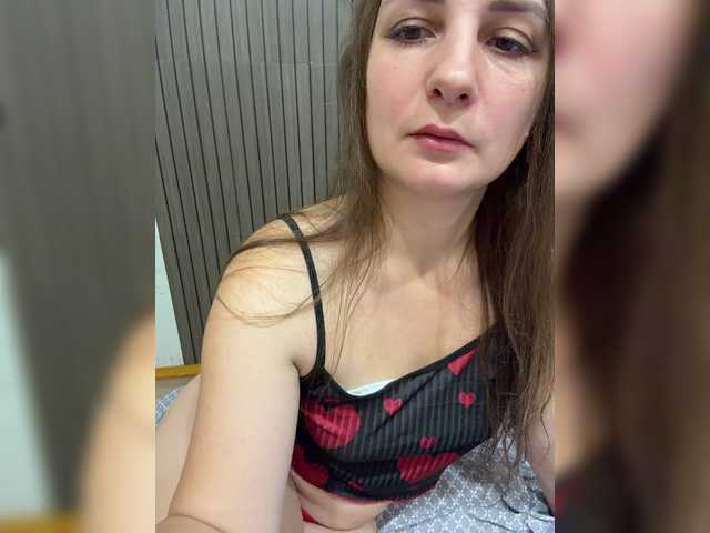 CreamRaspberrya live cam on BongaCams