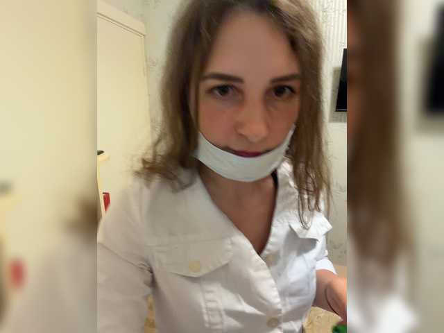 CreamRaspberrya