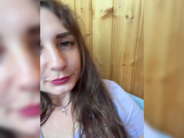 CreamRaspberrya live cam on BongaCams