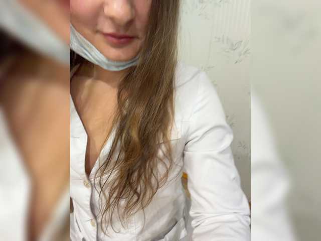 CreamRaspberrya live cam on BongaCams