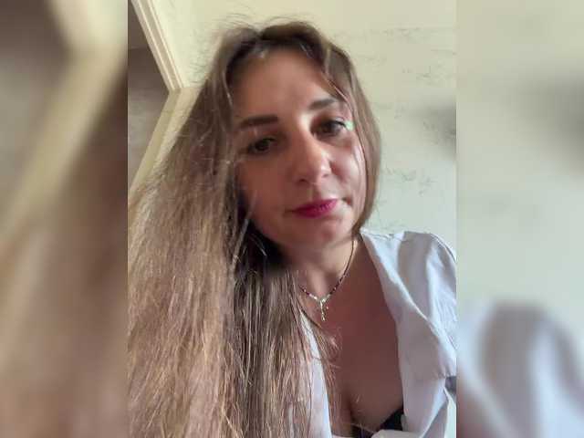 CreamRaspberrya live cam on BongaCams