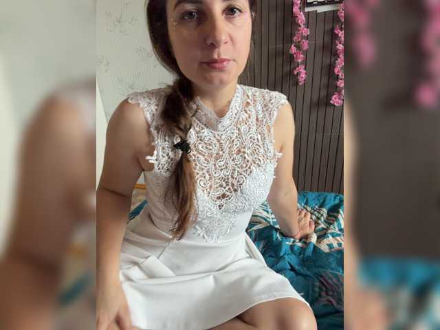 CreamRaspberrya live cam on BongaCams