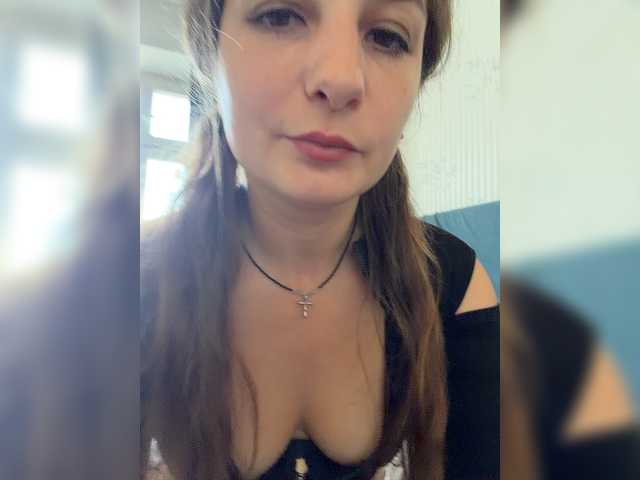 CreamRaspberrya