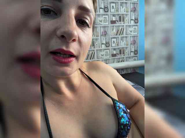 CreamRaspberrya Sex Cam Show