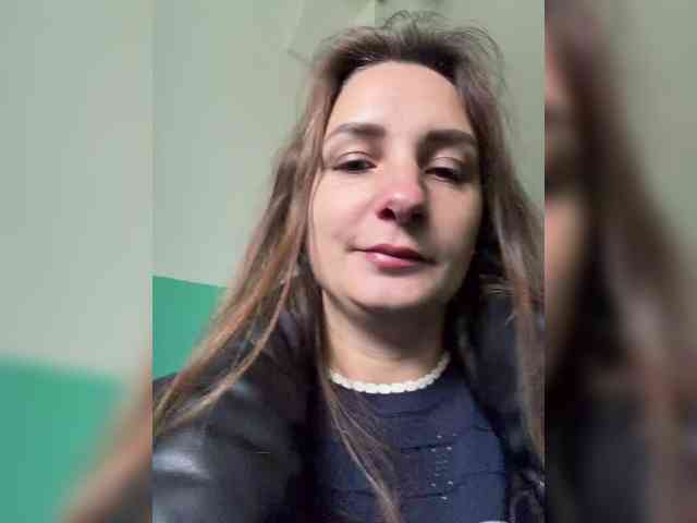 CreamRaspberrya