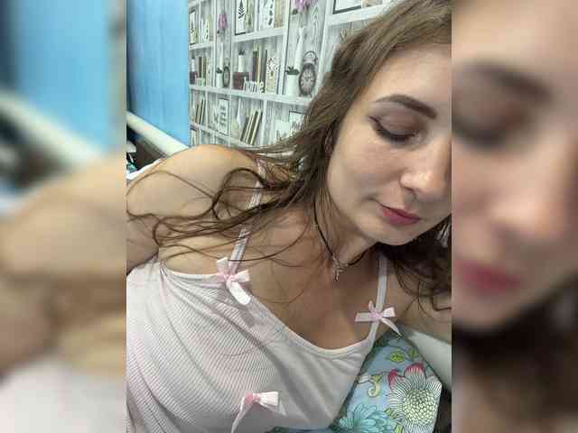 CreamRaspberrya Sex Cam Show