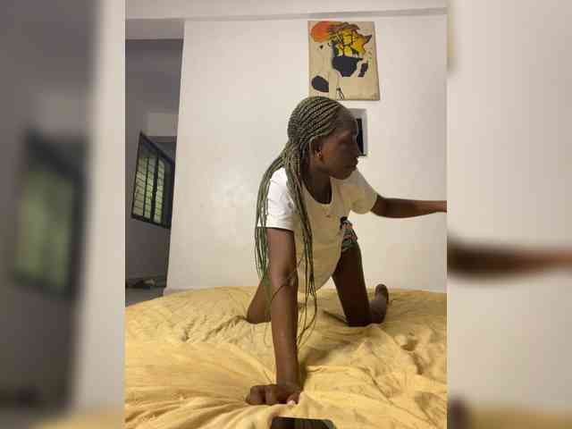 Sassywins605 Live Webcam on BongaCams