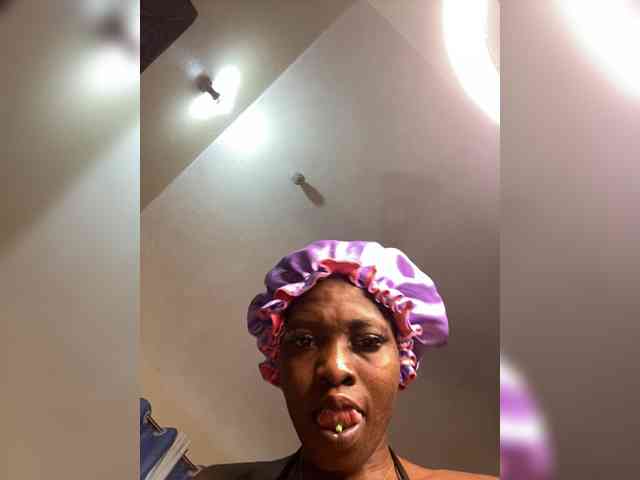 Sassywins605 webcam