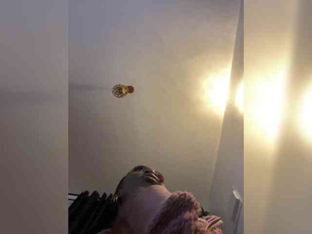 Sassywins605 webcam