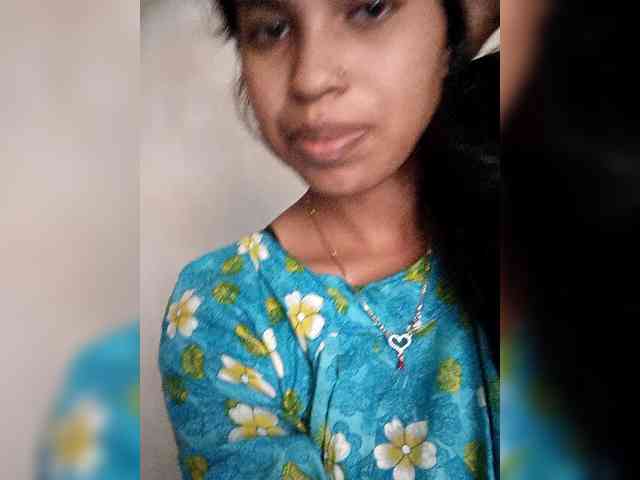 Sweet-Priya webcam