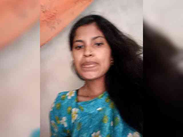 Sweet-Priya webcam