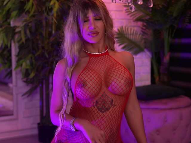 GallienneGolld live cam on BongaCams