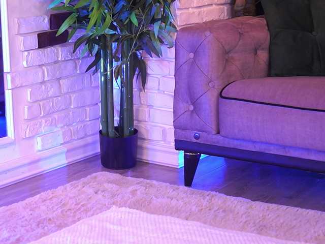 GallienneGolld live cam on BongaCams