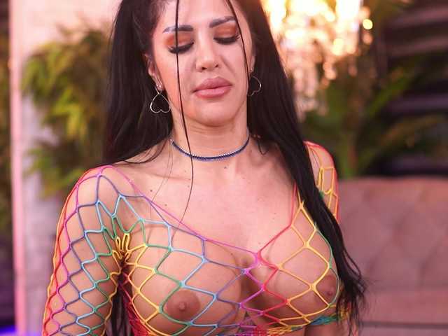 GallienneGolld live cam on BongaCams