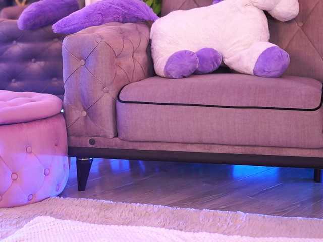 GallienneGolld live cam on BongaCams